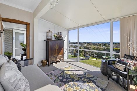 Photo of property in 11 Burns Street, Westown, New Plymouth, 4310