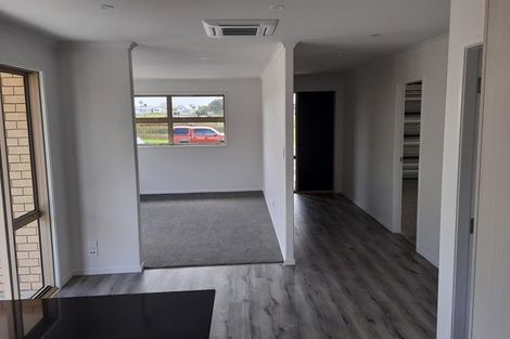 Photo of property in 91 Kaurinui Crescent, One Tree Point, 0118