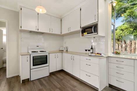 Photo of property in 100 Ranolf Street, Glenholme, Rotorua, 3010