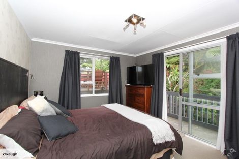 Photo of property in 86 Awanui Street, Merrilands, New Plymouth, 4312