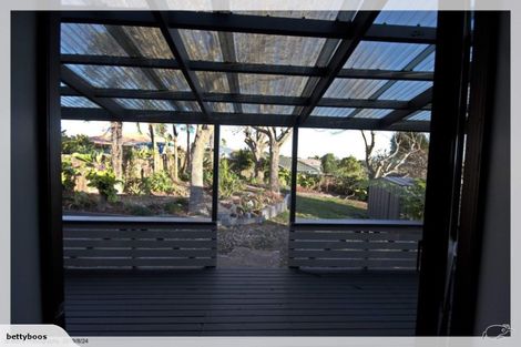 Photo of property in 12 Taylor Street, Ohauiti, Tauranga, 3112