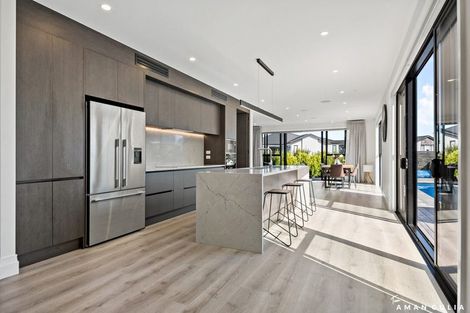 Photo of property in 16 Ruxton Road, Wainui, 0932