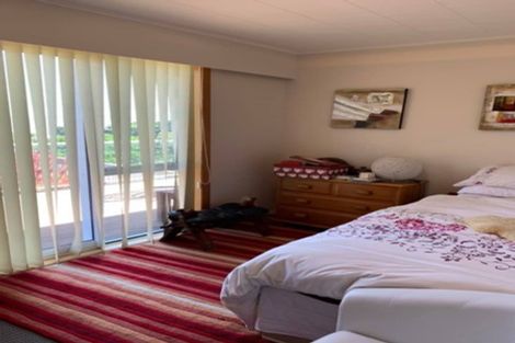 Photo of property in 2 Porter Place, Paekakariki, 5034