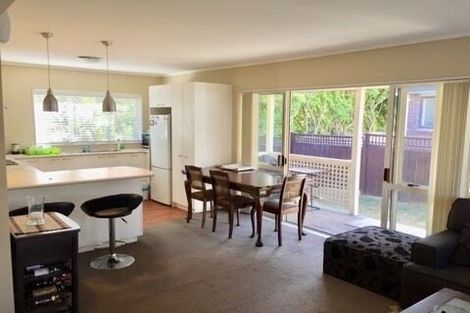 Photo of property in 9 Central Park Drive, Te Atatu South, Auckland, 0610