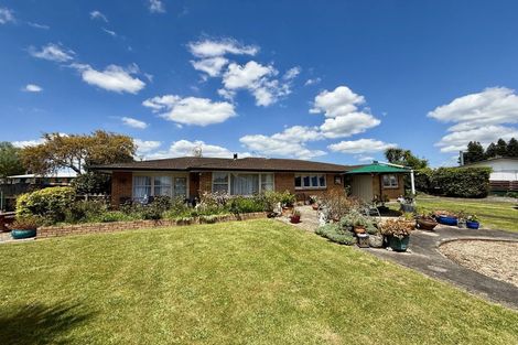 Photo of property in 10 Dunkeld Place, Tokoroa, 3420
