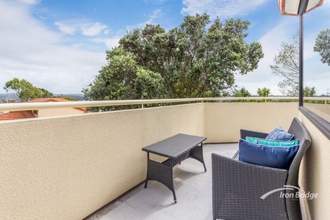 Photo of property in 1/3 Albany Highway, Unsworth Heights, Auckland, 0632