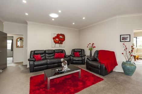 Photo of property in 22 Georgia Grove, Paraparaumu, 5032