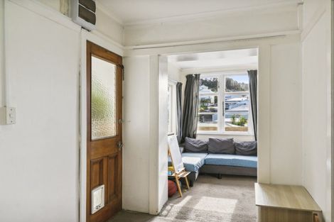 Photo of property in 7 Crawford Road, Kilbirnie, Wellington, 6022