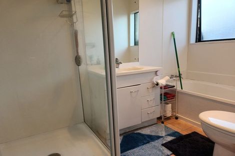 Photo of property in 32 Trimdon Street, Randwick Park, Auckland, 2105