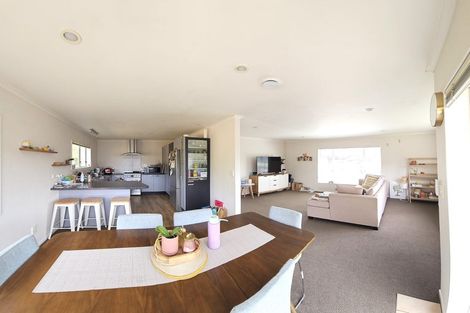 Photo of property in 93a Taylor Terrace, Tawa, Wellington, 5028