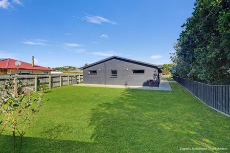 Photo of property in 9 Golf Vue Place, Castlecliff, Whanganui, 4501