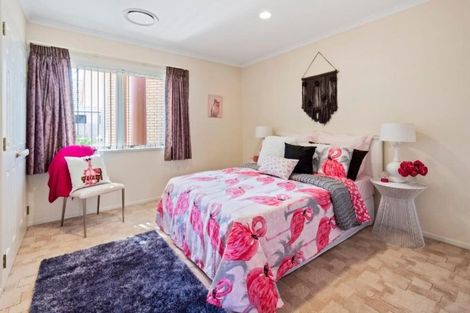 Photo of property in 88 Rushgreen Avenue, Pahurehure, Papakura, 2113