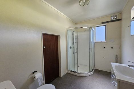 Photo of property in 84 Taylor Terrace, Tawa, Wellington, 5028