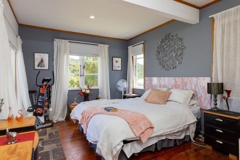 Photo of property in 147 Waikawa Road, Picton, 7220