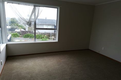 Photo of property in 43 Walworth Avenue, Pakuranga Heights, Auckland, 2010