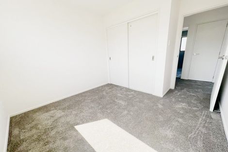 Photo of property in 41b Crestview Rise, Papakura, 2110