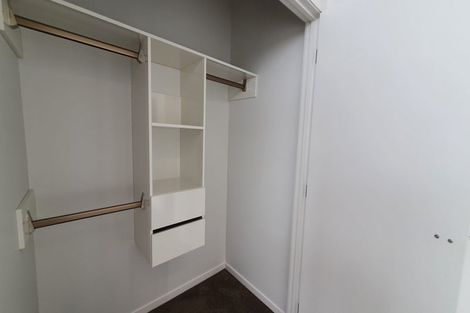 Photo of property in 1/2a Walsall Street, Avondale, Auckland, 1026