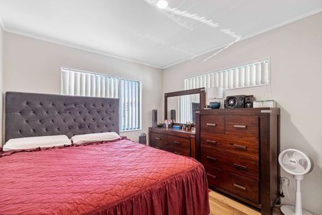 Photo of property in 49d Redoubt Road, Goodwood Heights, Auckland, 2105