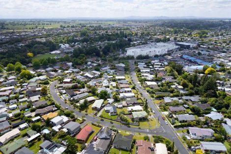 Photo of property in 2 De Vere Crescent, Chartwell, Hamilton, 3210