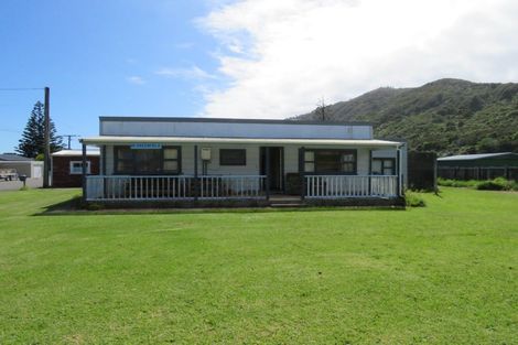 Photo of property in 17 Ives Street, Hector, 7822