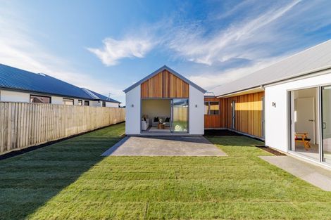 Photo of property in 8 Waterford Farm Road, Halswell, Christchurch, 8025