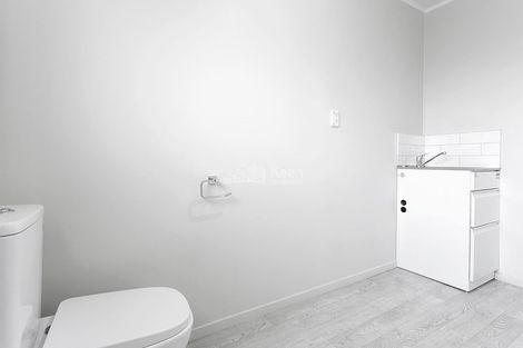 Photo of property in 6/46 School Road, Morningside, Auckland, 1021