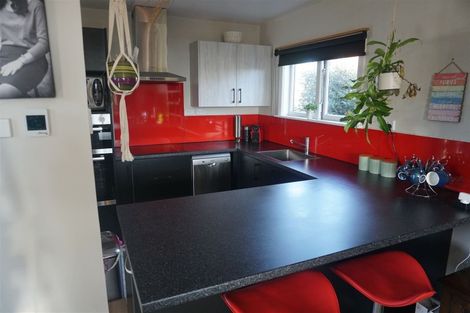 Photo of property in 146 Wainoni Road, Avondale, Christchurch, 8061