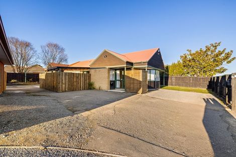 Photo of property in 164 Queenspark Drive, Parklands, Christchurch, 8083