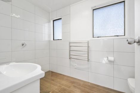 Photo of property in 79 Chichester Drive, Rosehill, Papakura, 2113