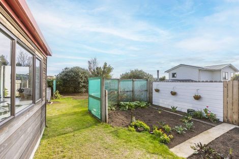 Photo of property in 23 Miro Road, Raumati South, Paraparaumu, 5032