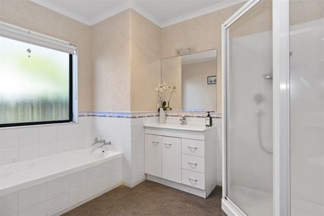 Photo of property in 21 Nicole Place, Papamoa Beach, Papamoa, 3118