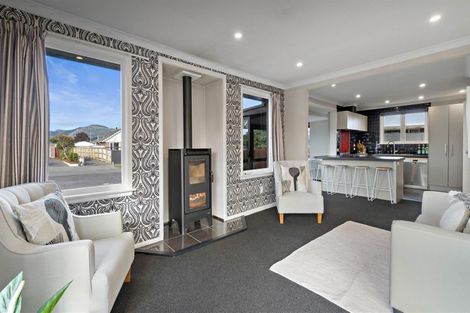 Photo of property in 5 Martell Place, Hoon Hay, Christchurch, 8025