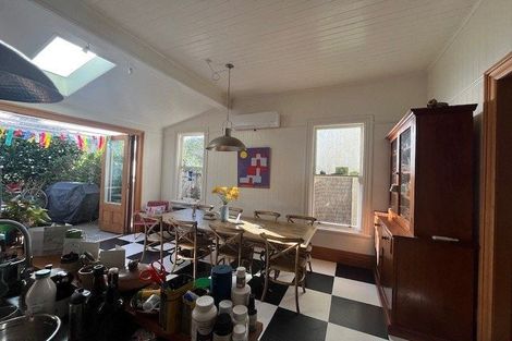 Photo of property in 164 Tasman Street, Mount Cook, Wellington, 6021