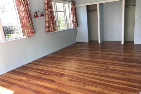 Photo of property in 16 Sale Street, Cockle Bay, Auckland, 2014