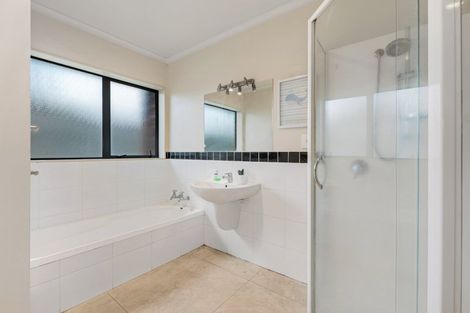 Photo of property in 7 Bullmore Place, Pukehangi, Rotorua, 3015