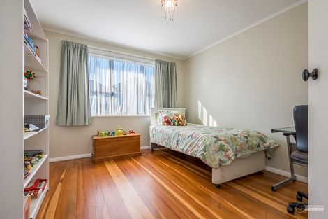 Photo of property in 15 Fleet Street, Naenae, Lower Hutt, 5011