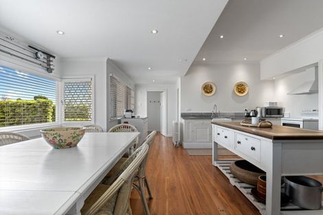 Photo of property in 40 Takinga Street, Mourea, Rotorua, 3074