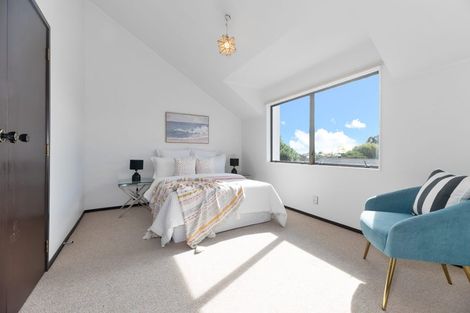 Photo of property in 1a Malloy Place, Eastern Beach, Auckland, 2012