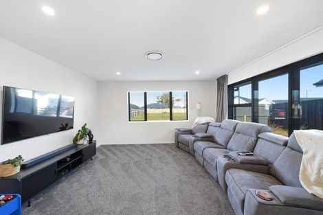 Photo of property in 7 Cam Mill Place, Rangiora, 7400