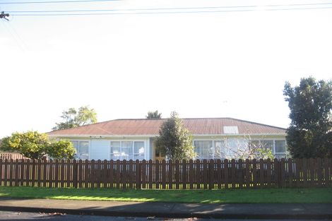 Photo of property in 14 Adams Road, Manurewa, Auckland, 2102