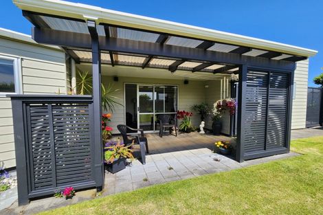 Photo of property in 38 Wairau Road, Oakura, 4314
