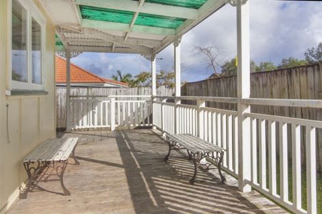 Photo of property in 140 Don Buck Road, Massey, Auckland, 0614