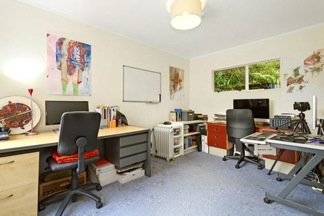 Photo of property in 24 Westhaven Drive, Tawa, Wellington, 5028