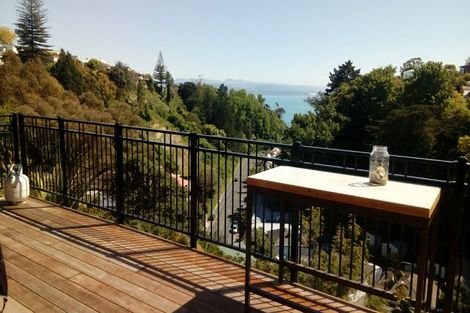 Photo of property in 9 Fitzroy Road, Bluff Hill, Napier, 4110