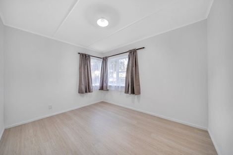 Photo of property in 38 Pinedale Place, Henderson, Auckland, 0610