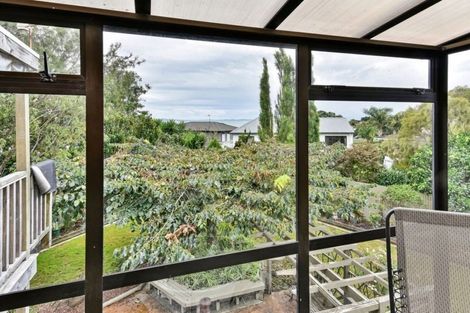 Photo of property in 19 Taihiki Road, Clarks Beach, 2122