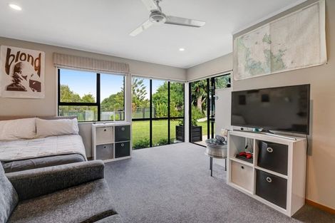 Photo of property in 75 Maygrove Drive, Orewa, 0931