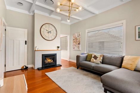 Photo of property in 12 Ngataringa Road, Devonport, Auckland, 0624