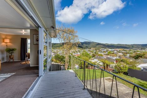 Photo of property in 43 Petrie Street, Wainuiomata, Lower Hutt, 5014