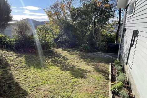 Photo of property in 16 Voltaire Street, Karori, Wellington, 6012